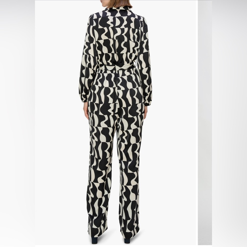 MELLODAY Black & White Abstract Wrap Jumpsuit - Picture 2 of 11